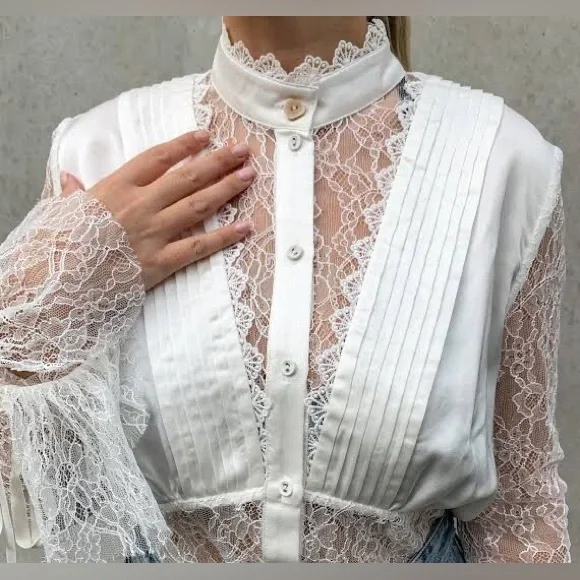 Aje lace blouse Size 4 Like New - Picture 2 of 10